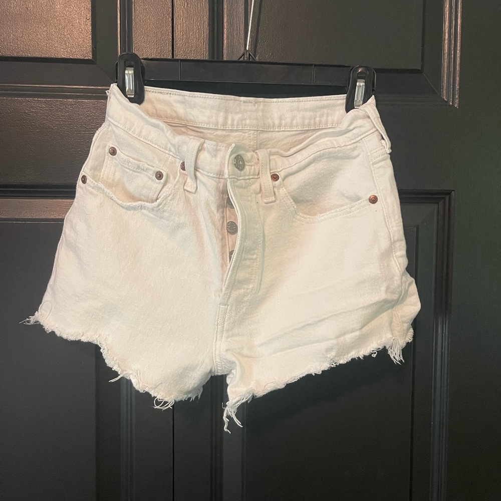 Levi's White Jean Shorts Distressed 501 size 26